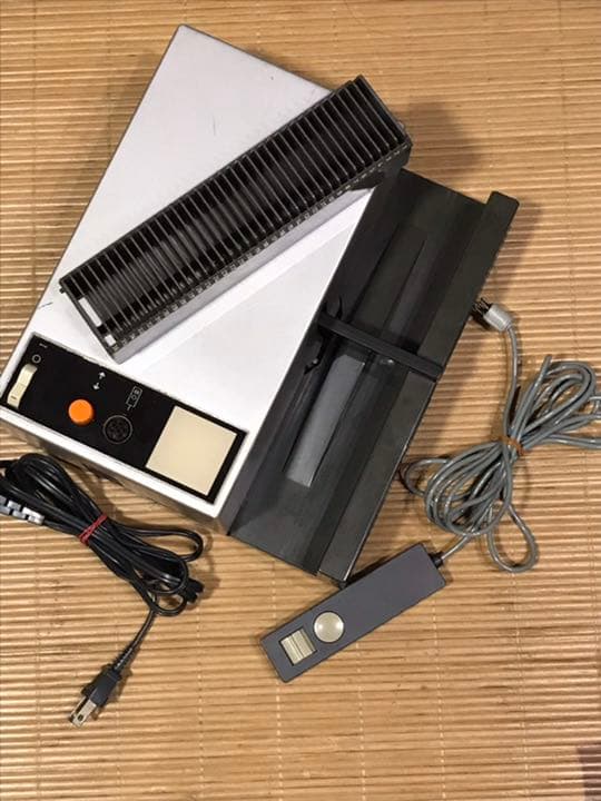 Rollei35mmスライドプロジェクター