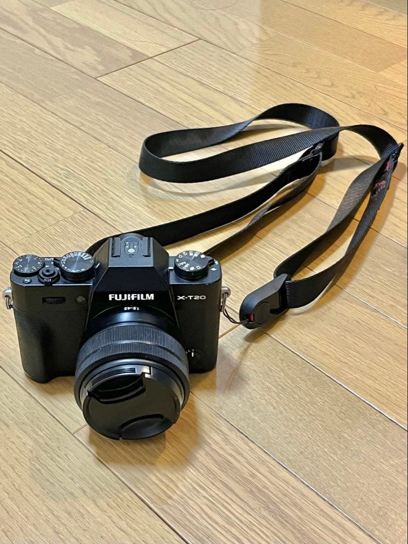 【値下げ中】FUJIFILM X-T20 ミラーレスカメラ＆15-45mmレンズ