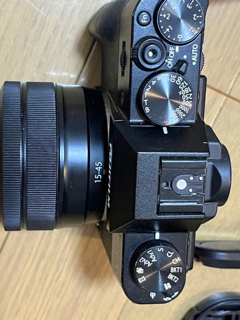 【値下げ中】FUJIFILM X-T20 ミラーレスカメラ＆15-45mmレンズ