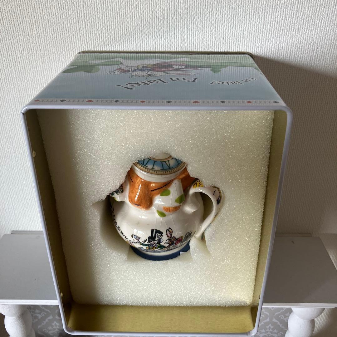 イギリス　陶器　不思議の国のアリス　ヤマネ　Cardew　Beswick