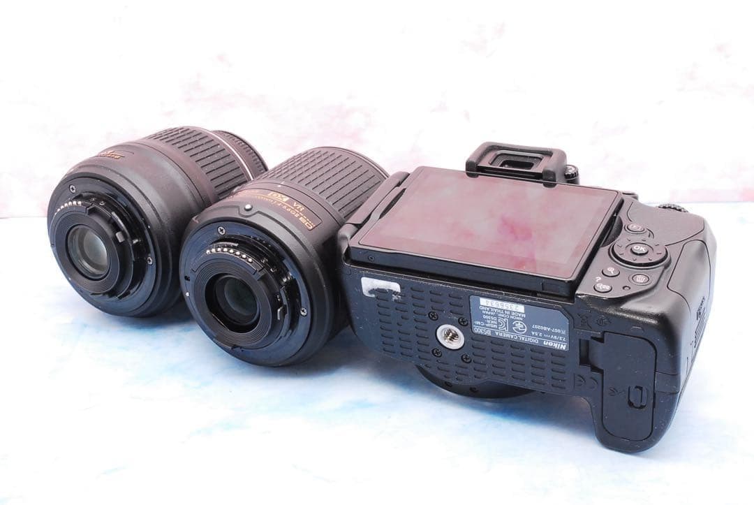 ☆ニコンD5300☆手ぶれ補正Wレンズ☆Wi-Fi搭載☆一眼レフカメラ