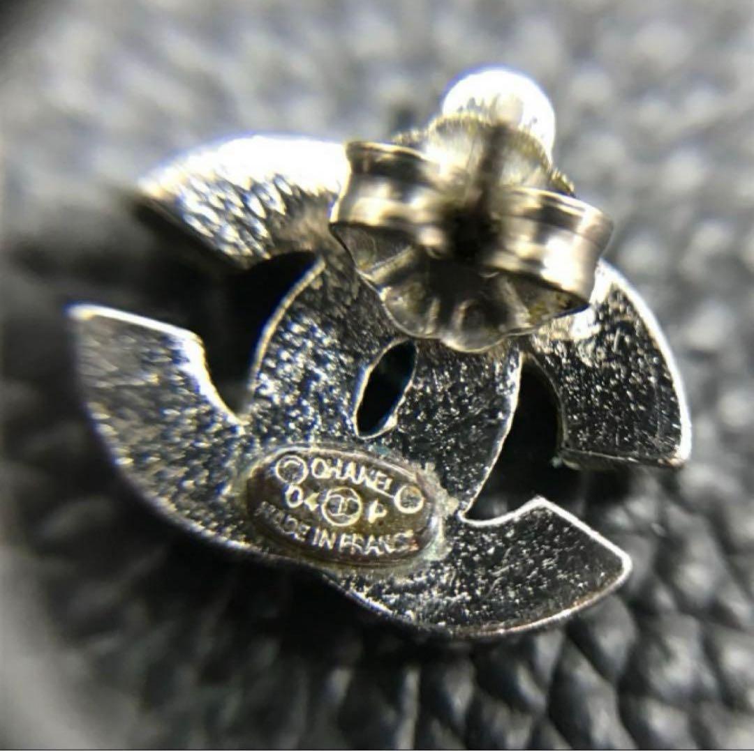 CHANEL ダブルCロゴ ピアス(片耳用)
