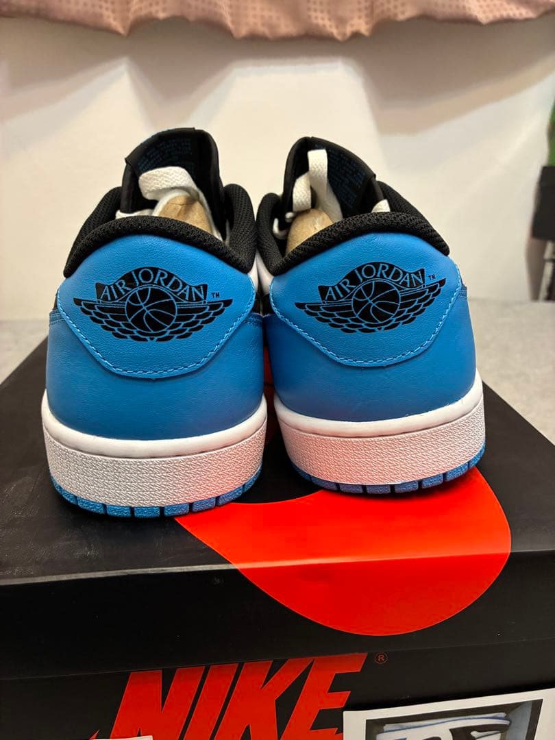 靴 NIKE air jordan 1 low unc