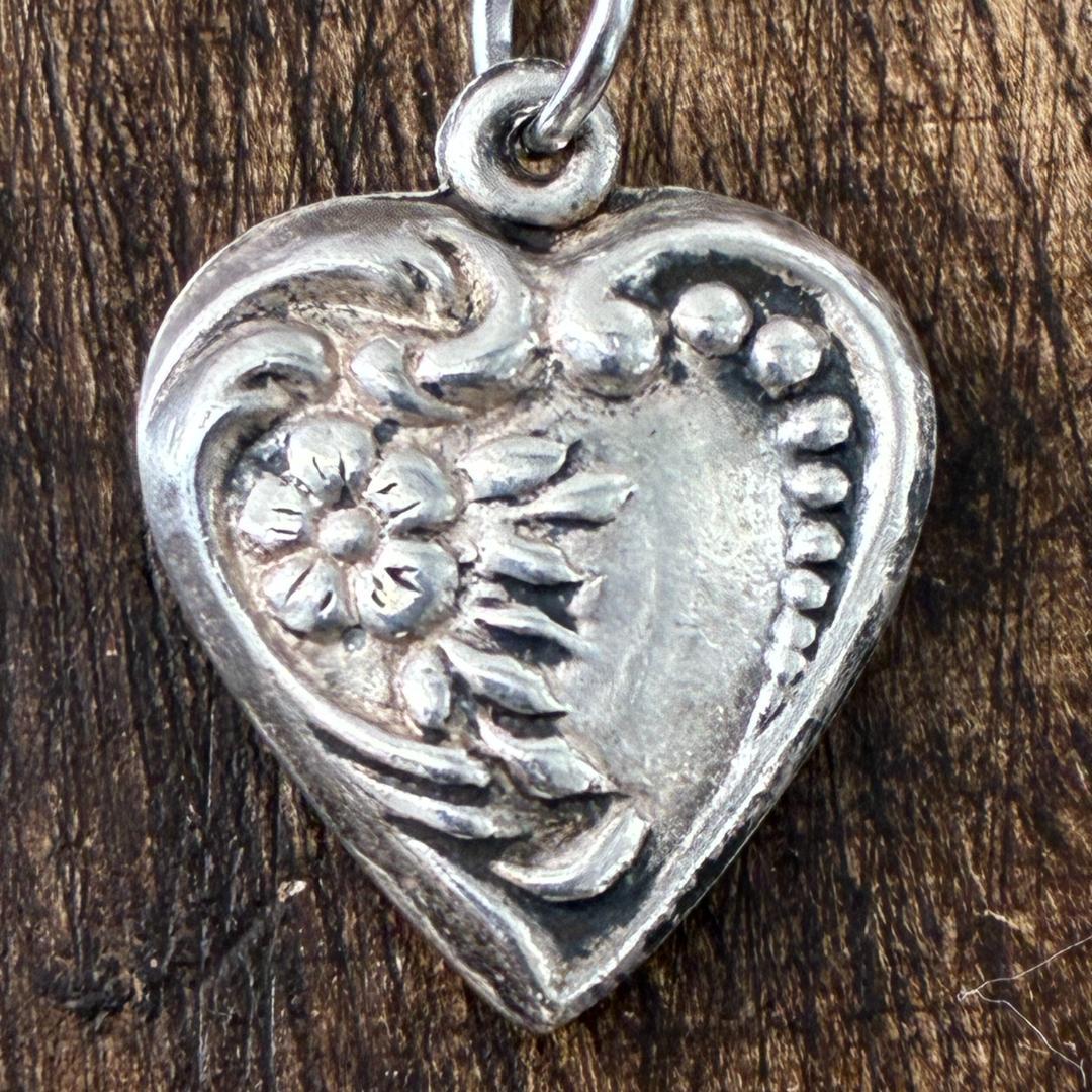 ●スウィートハートジュエリー勿忘草 花 シルバー ヴィンテージ ネックレスNAV