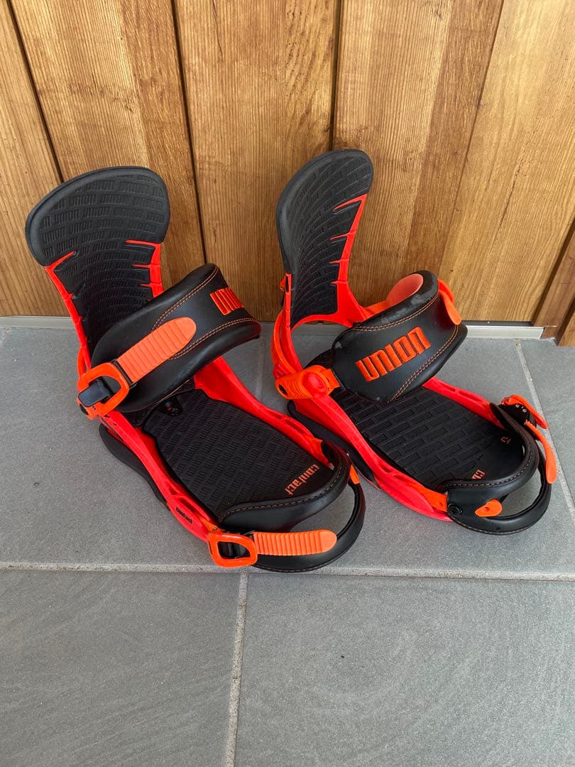 Unionスノーボードビンディング及びSALOMONブーツセット