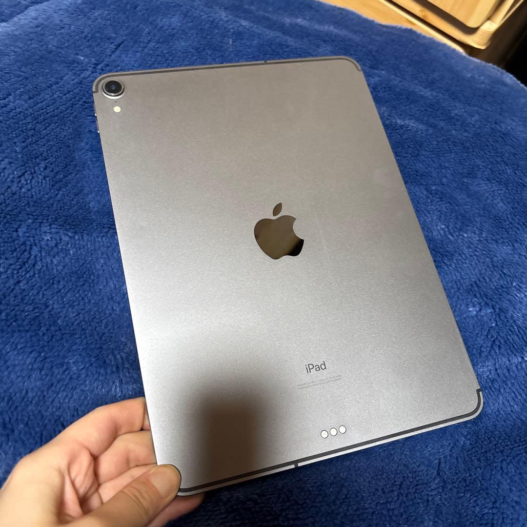 iPad Pro 11インチ　第一世代セルラーモデル