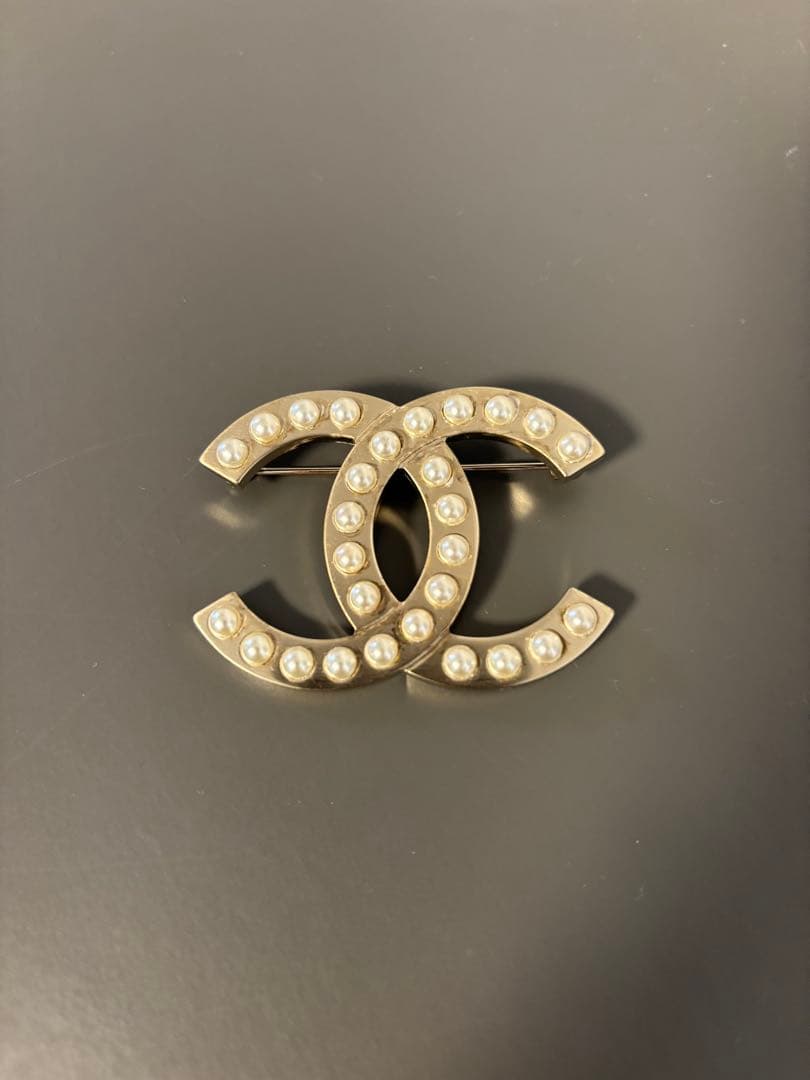 CHANEL シャネル　ブローチ　 パール　　マットゴールド