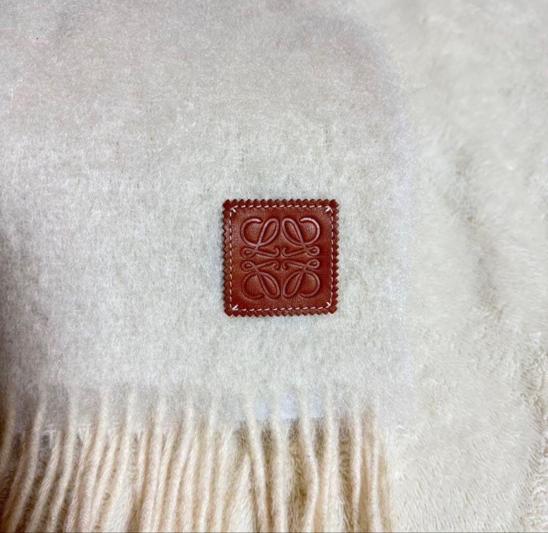 LOEWEロエベ ウールモヘアマフラー ホワイトアイボリー