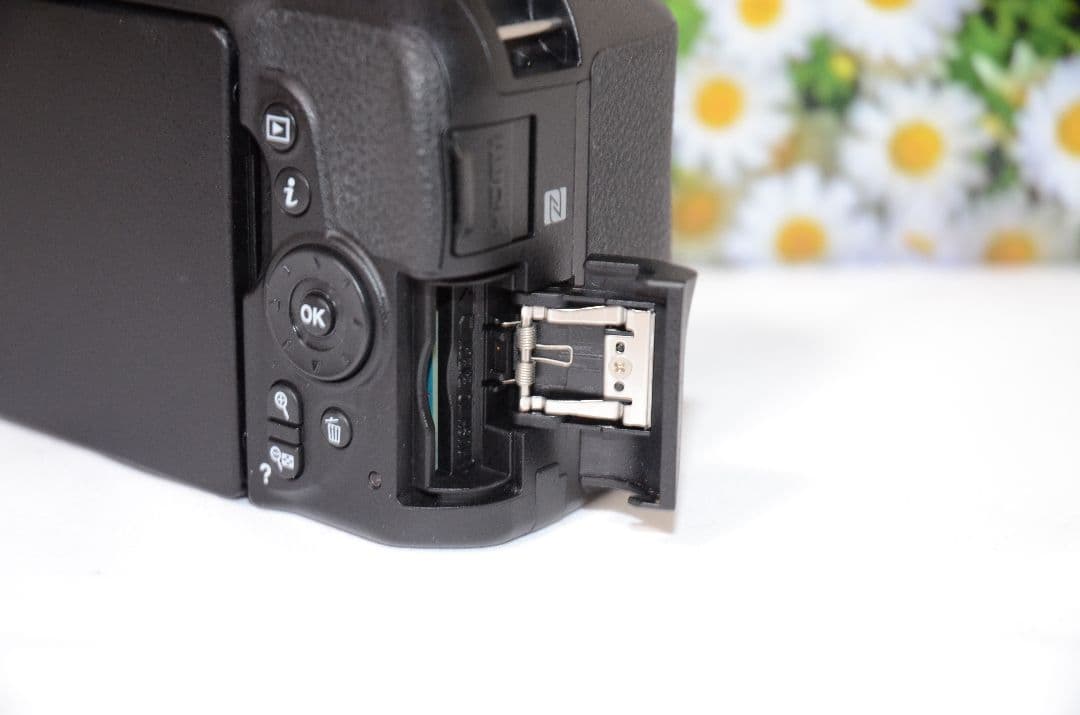 美品❤ニコン❤Nikon D5600❤超高性能❤タッチ操作＆Bluetooth❤