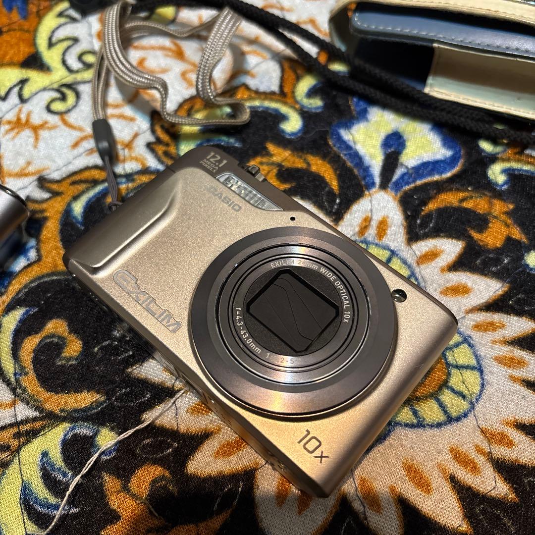 CASIO EXILIM EX-H10 カシオ　デジカメ