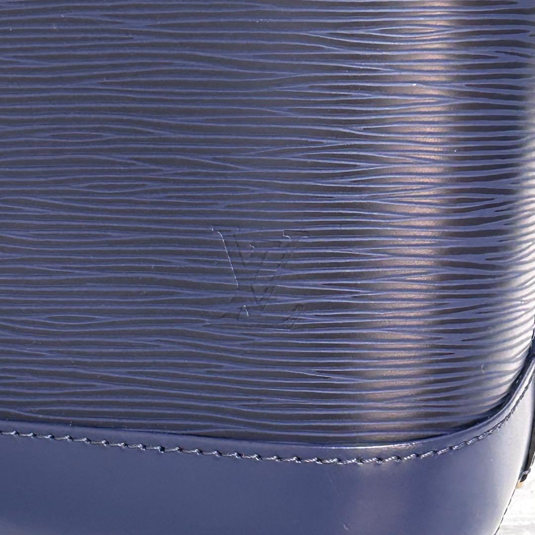 【美品】LOUIS VUITTON エピ　アルマ　ハンドバッグ　南京錠　鍵付き