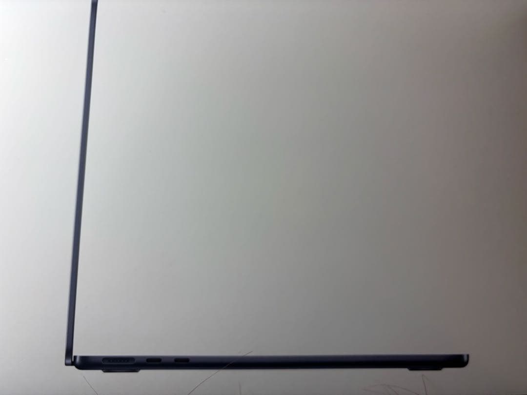 MacBook Air 13インチ　箱から出していません