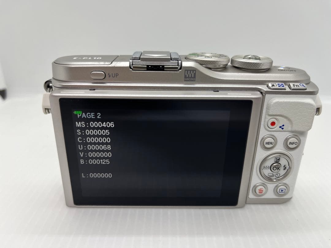 美品！OLYMPUS ミラーレス一眼　E-PL10 EZダブルズームレンズキット