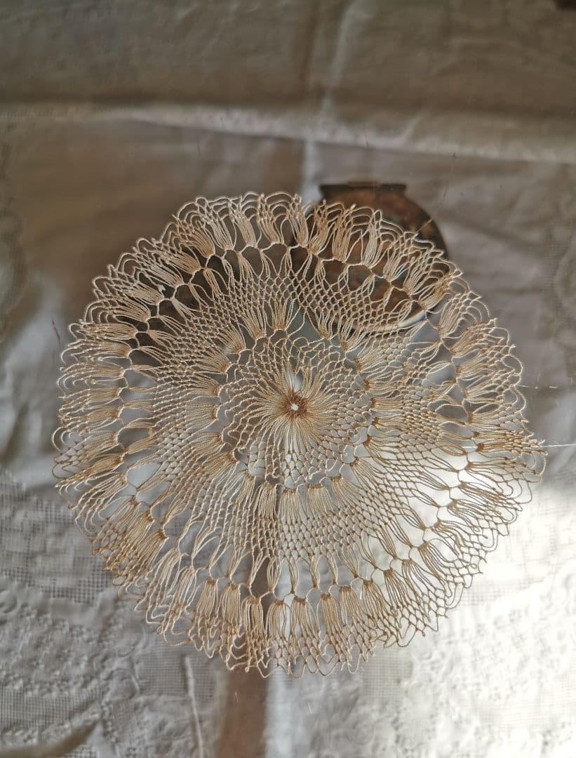 アンティーク 百合 ベルフラワー チューリップ 線状の花アルメニアレースドイリー