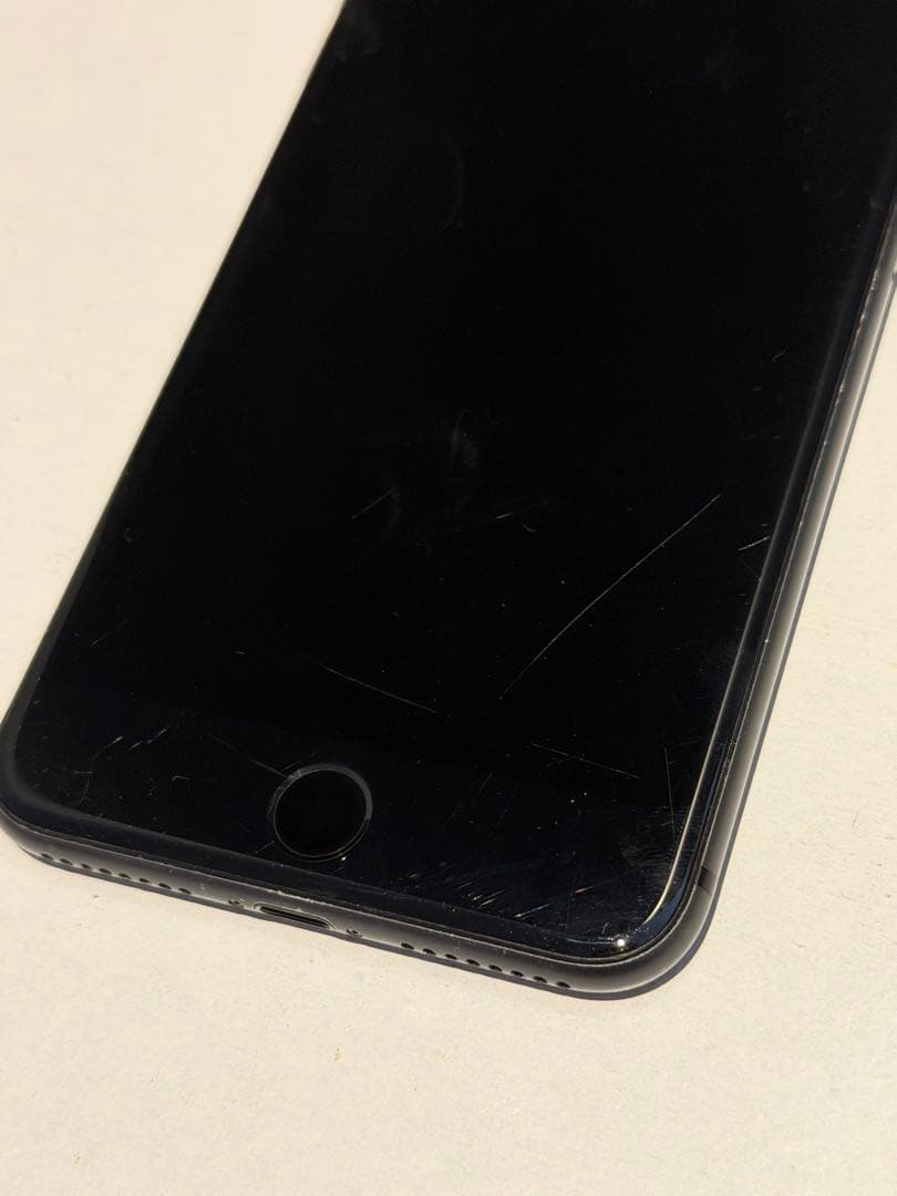 iPhone8Plus 本体 256GB SIMフリー