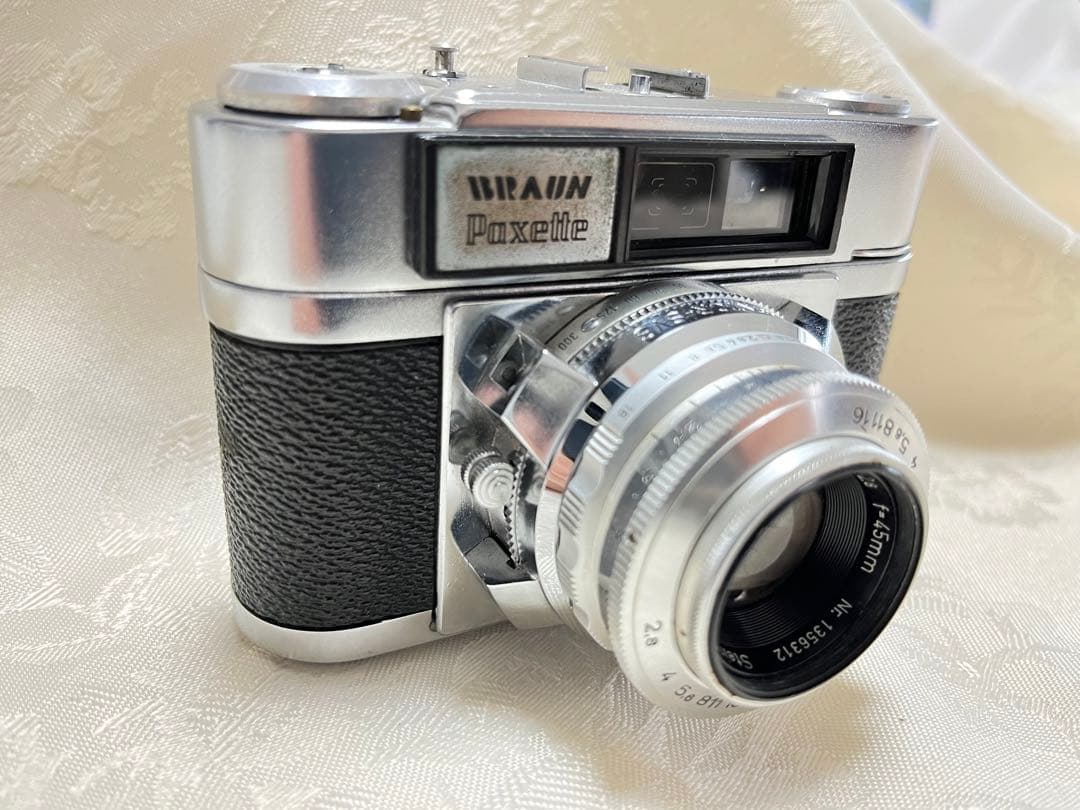 BRAUN コンパクトフィルムカメラ f2.8 45mmドイツ製