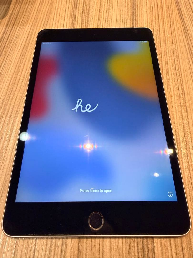 Apple iPad mini4 128GB A1550 スペースグレイ