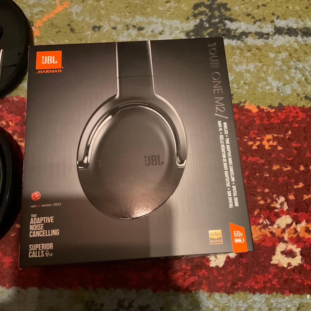 JBL TOUR ONE M2 ワイヤレスヘッドホン 中古