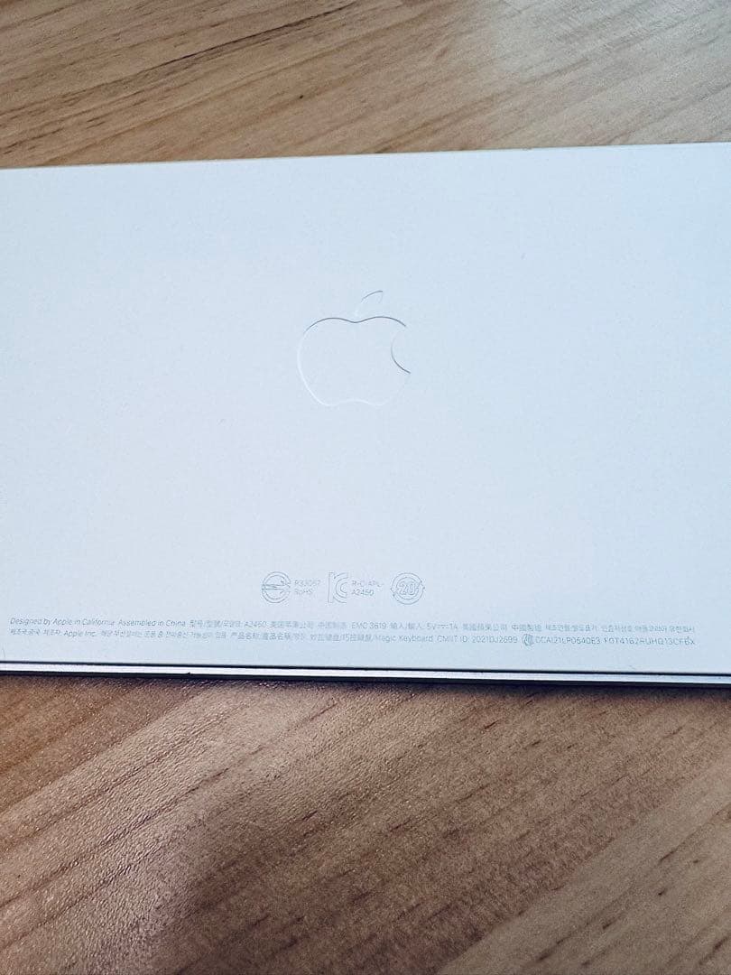 ホワイトワイヤレスキーボードApple Magic Keyboard typec