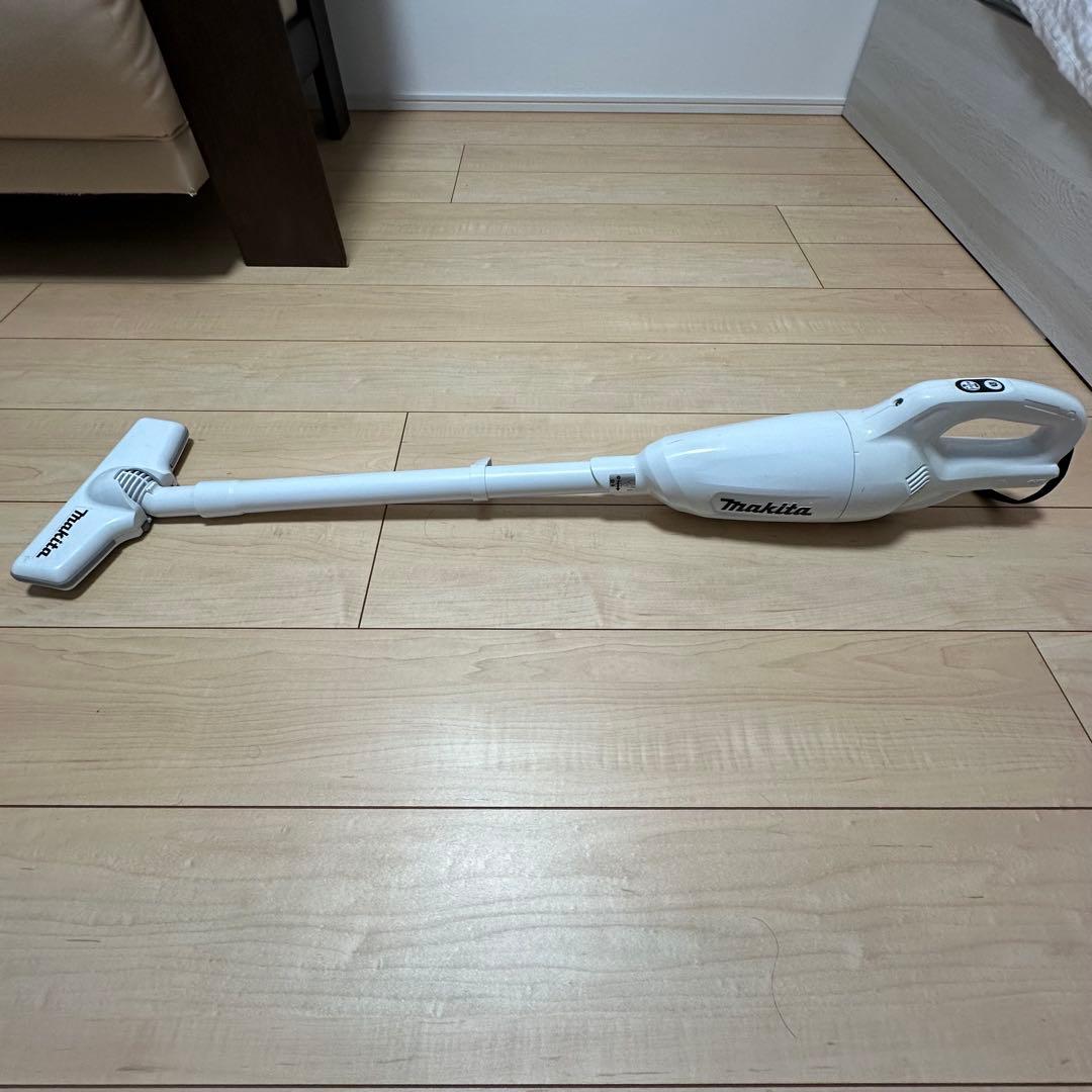 マキタ コードレス掃除機CL108 カプセル式 10.8Vバッテリ充電器付