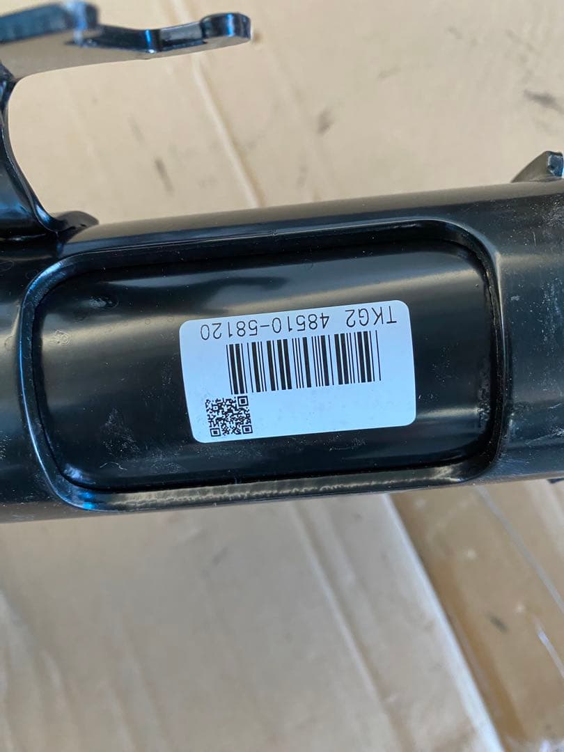 サスペンションキット ストラットとスプリングセット ALPHARD