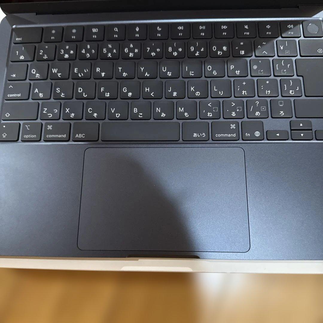 Apple 13インチMacBook Air M4 16GB 256GB