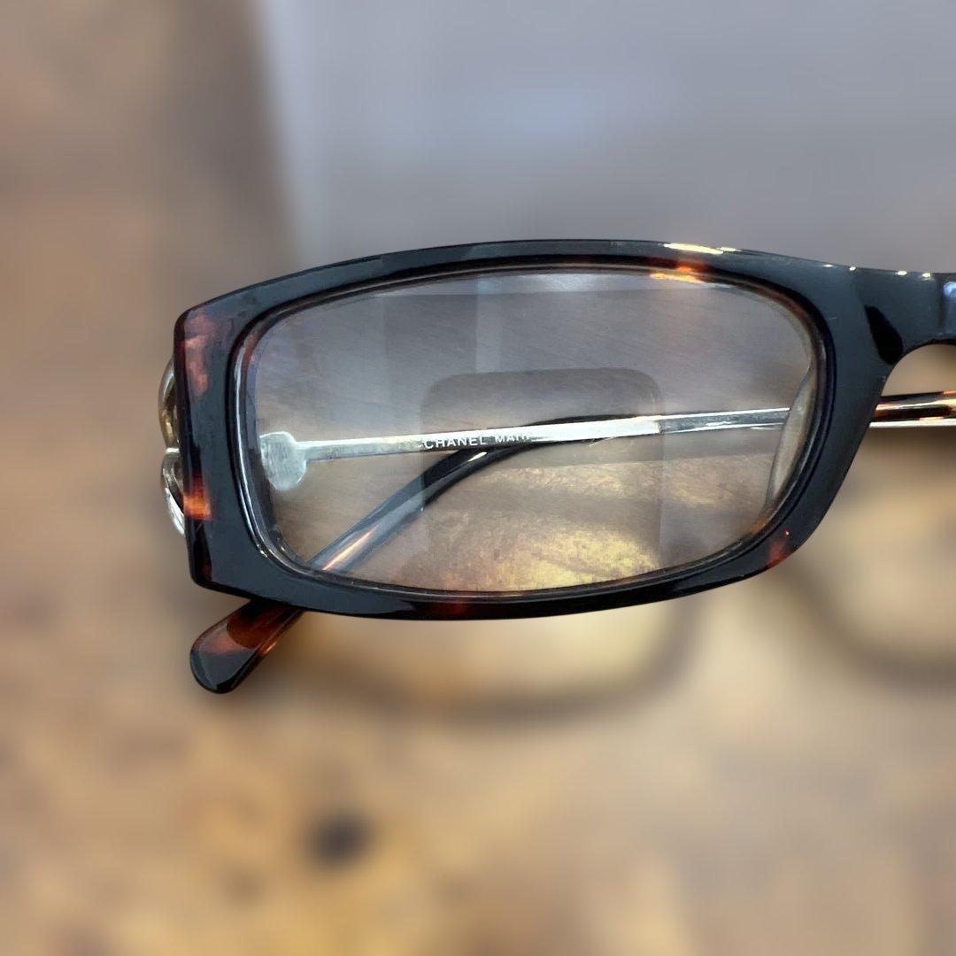 CHANEL 伊達メガネ