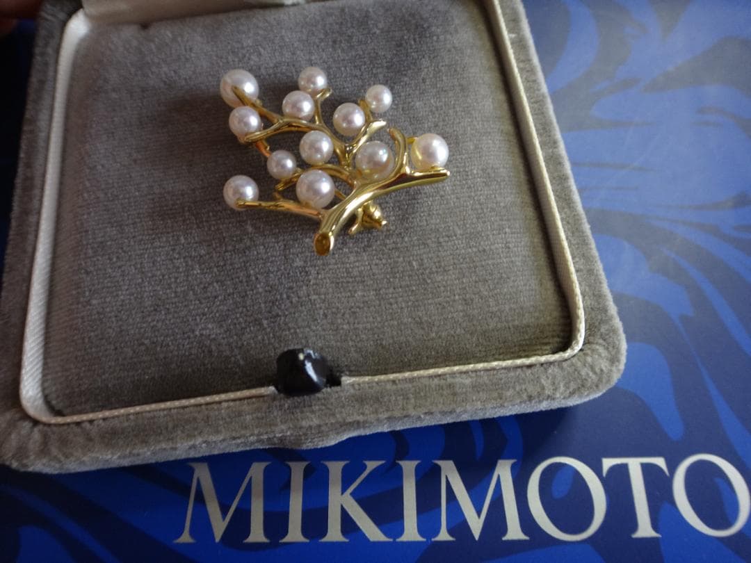 ミキモト　MIKIMOTO 幸福の木　K18　スモールブローチ