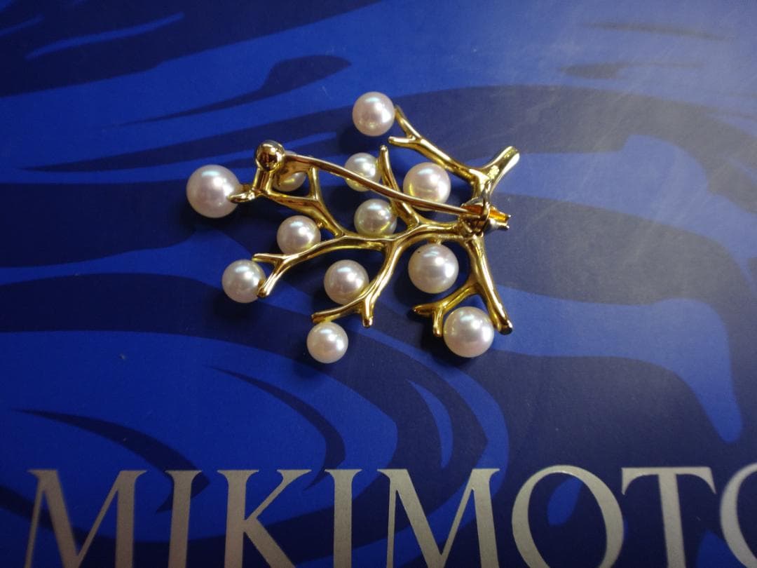 ミキモト　MIKIMOTO 幸福の木　K18　スモールブローチ