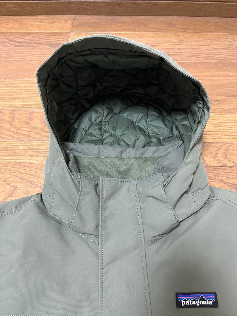 patagonia イスマスジャケット　Mサイズ　カーキ