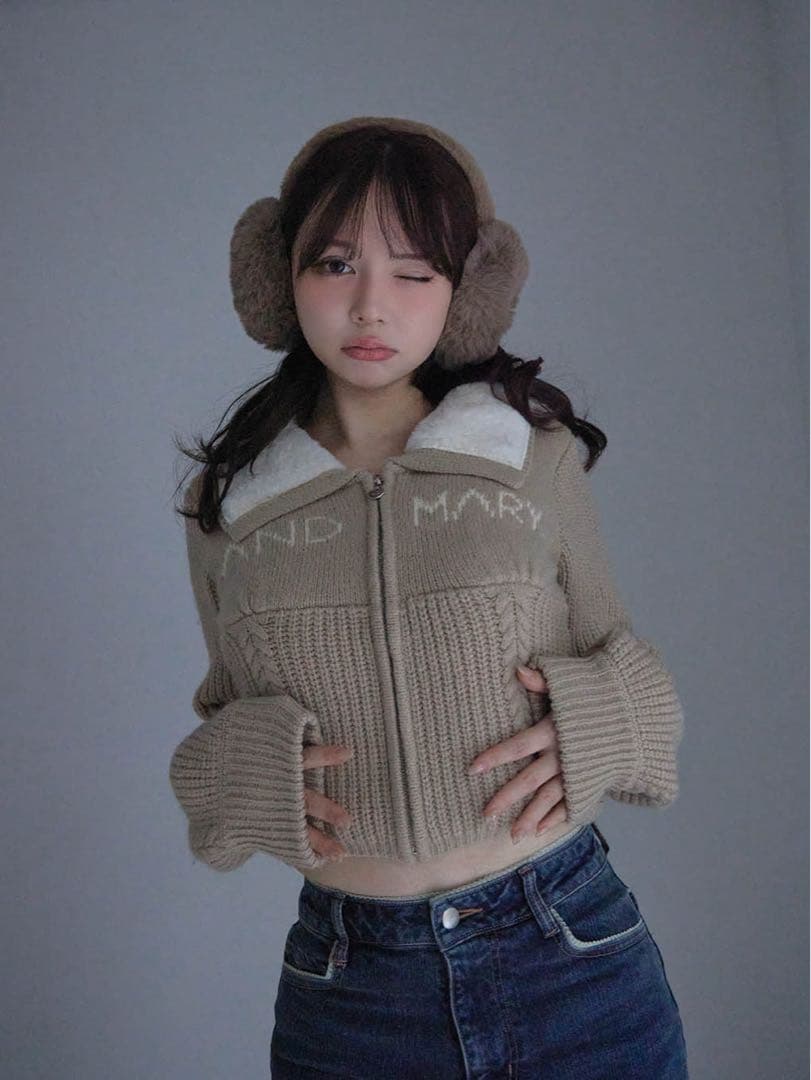 Mary logo zip tops andmary(ベージュ)