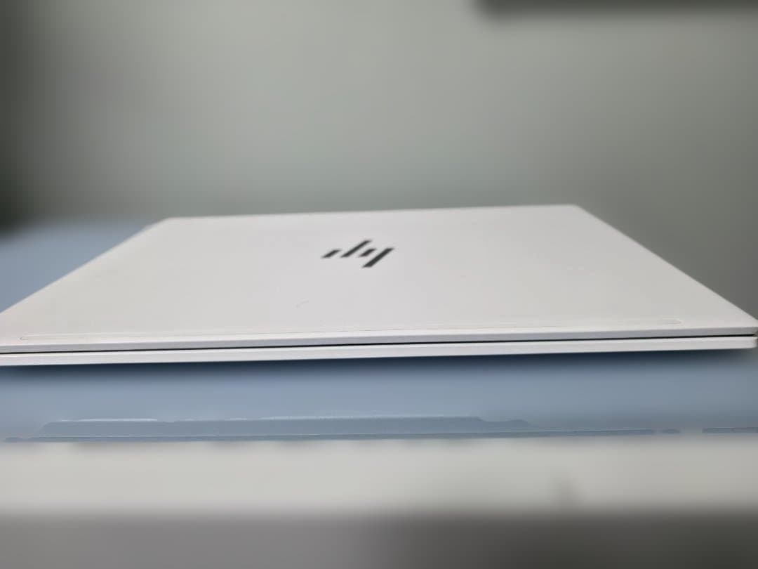 Windowsノート本体 HP Pavilion Aero 13-be2000