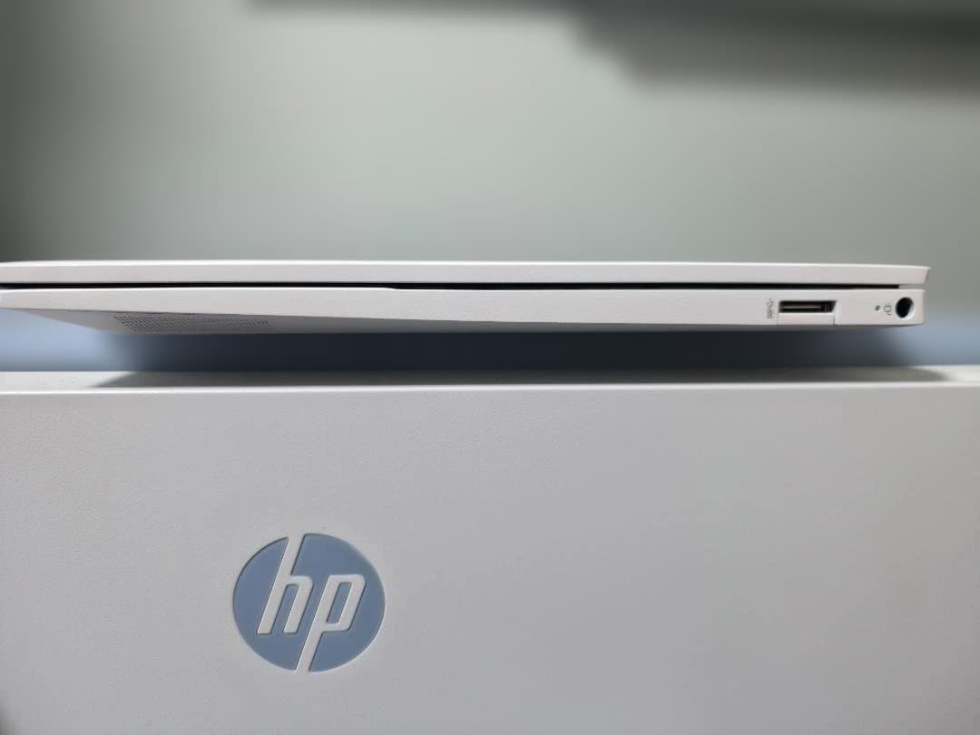Windowsノート本体 HP Pavilion Aero 13-be2000