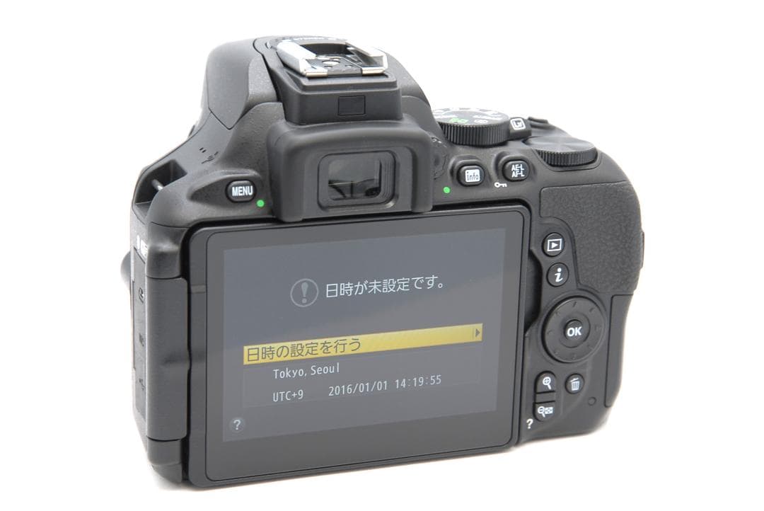 ショット数797枚 Nikon D5600 レンズキット 超美品 Wi-Fi付き