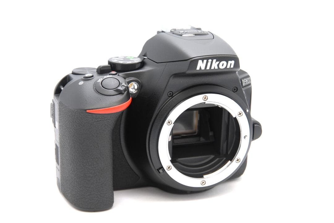 ショット数797枚 Nikon D5600 レンズキット 超美品 Wi-Fi付き