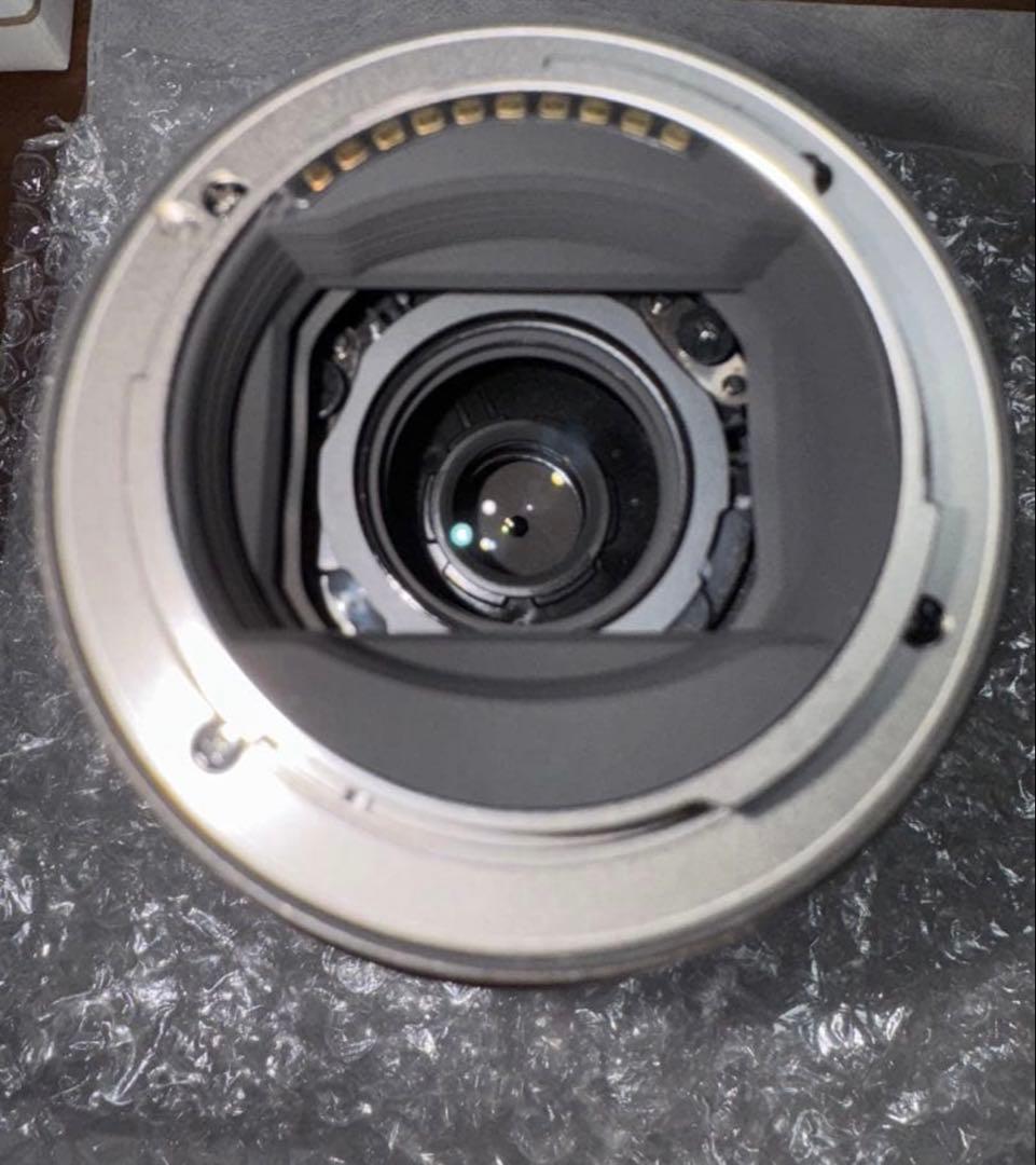 TAMRON70-300mm F/4.5-6.3 DI IIIRXDズームレンズ