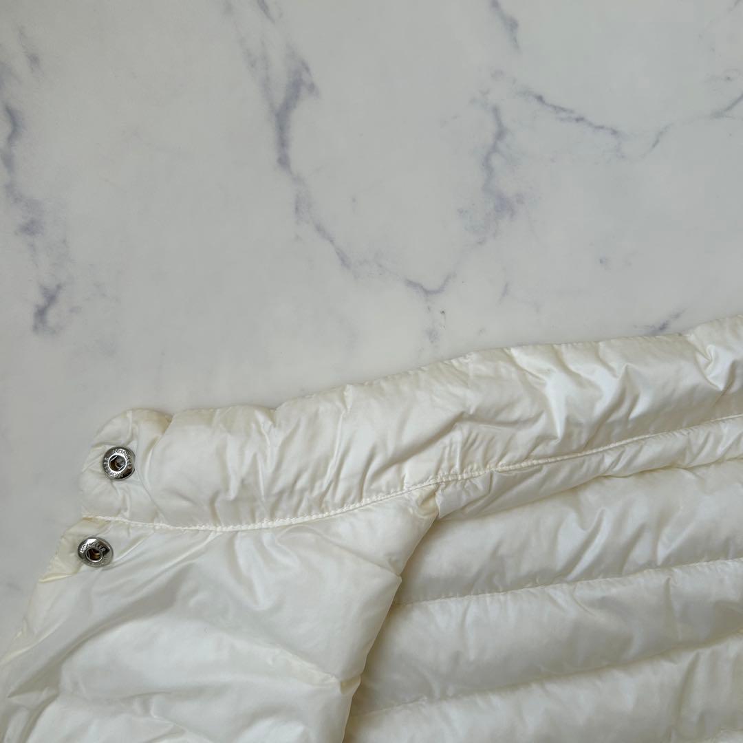 モンクレール 2021年モデル リアーネ ダウンベスト ワッペン ホワイト