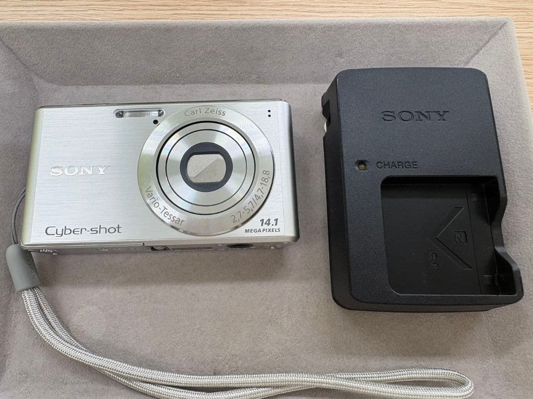 SONY Cyber-shot DSC-W530 4GBSDカード付