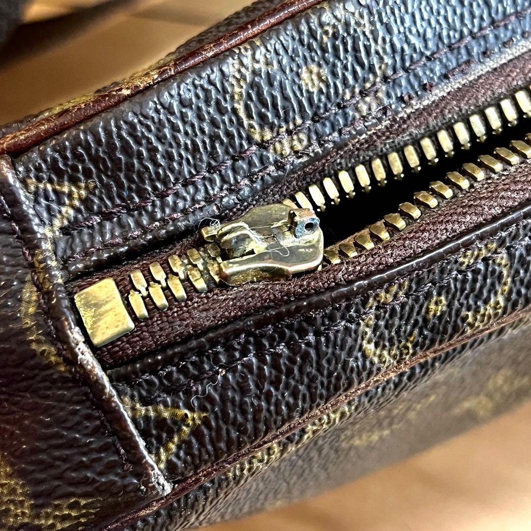 Louis Vuitton モノグラムショルダーバッグ