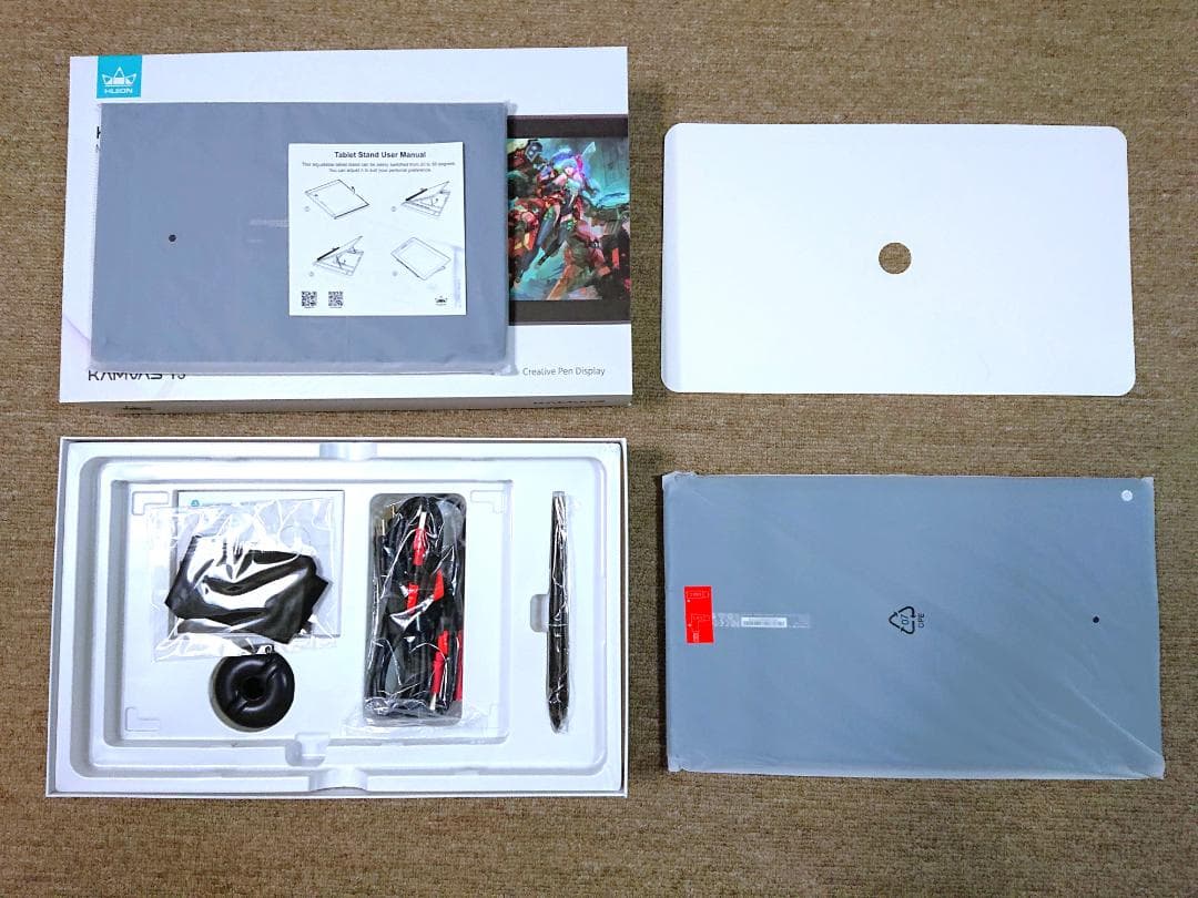 【ほぼ未使用】液タブ HUION Kamvas 13 / 13.3型 スタンド付