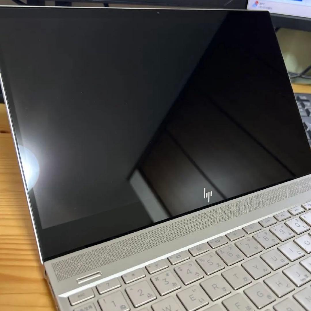 HP ENVY 13 Corei5 256GB ノートパソコン　マウス付き