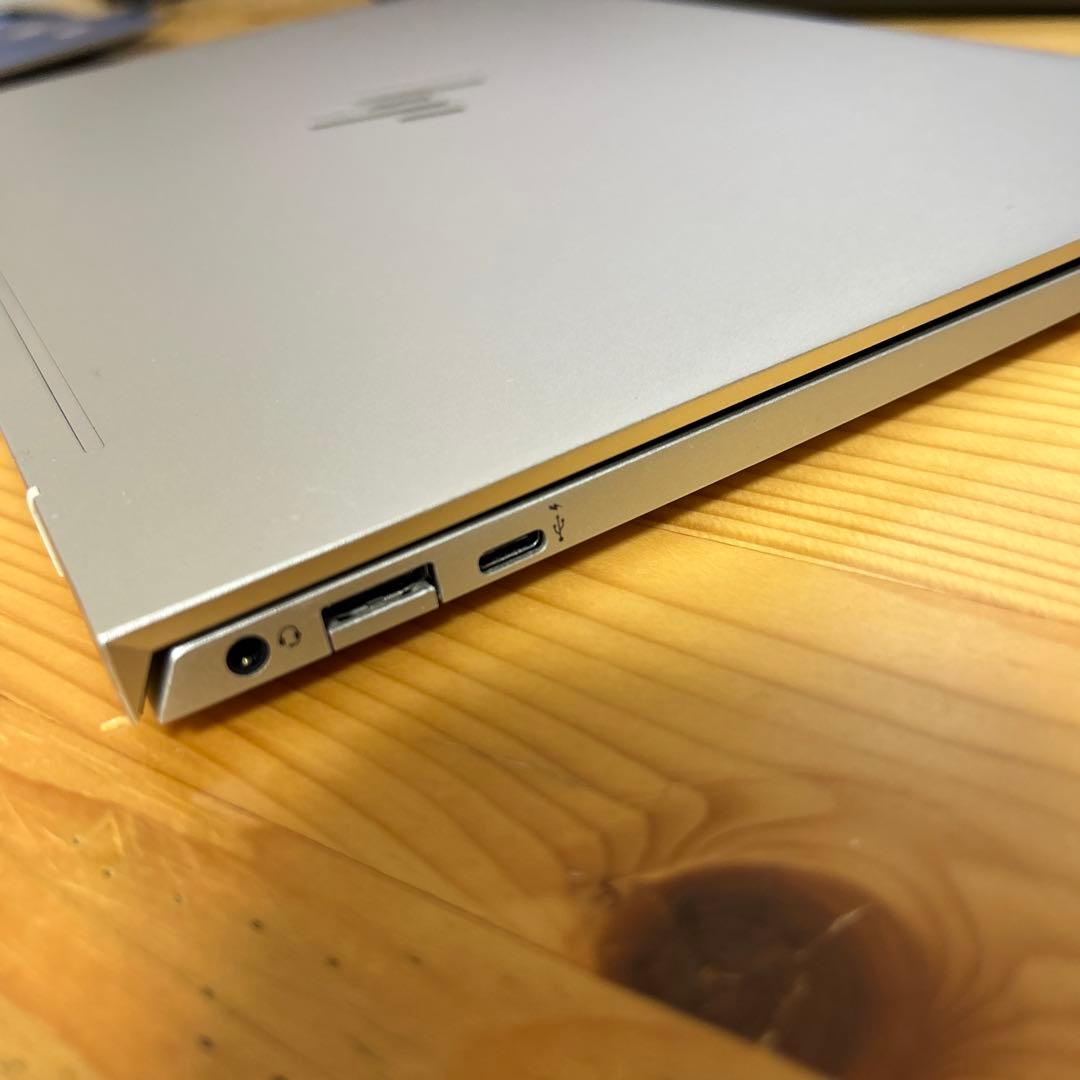 HP ENVY 13 Corei5 256GB ノートパソコン　マウス付き