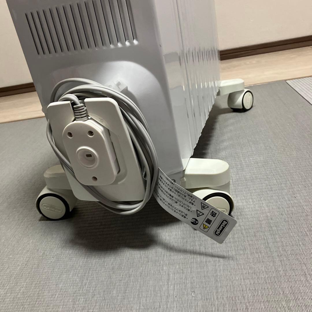 デロンギ　DeLongi  オイルヒーター　新品同様