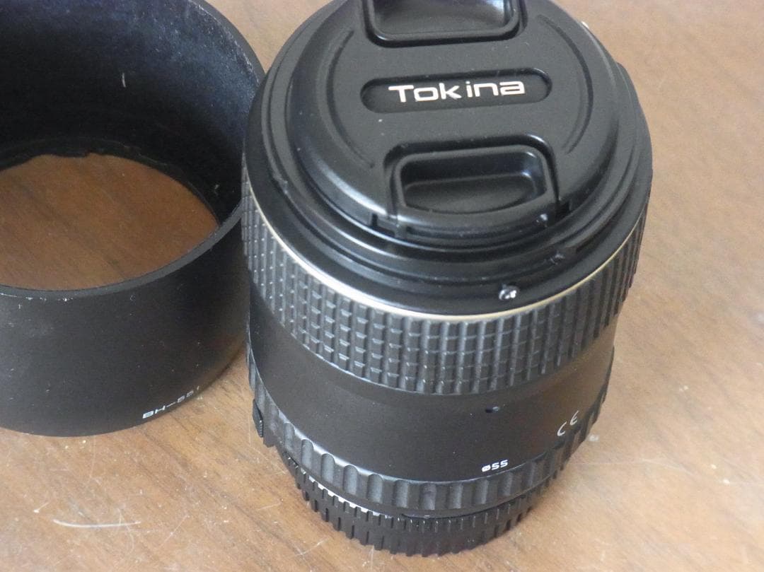 Tokina AT-X 100 PRO D 100mm F2.8 マクロレンズ