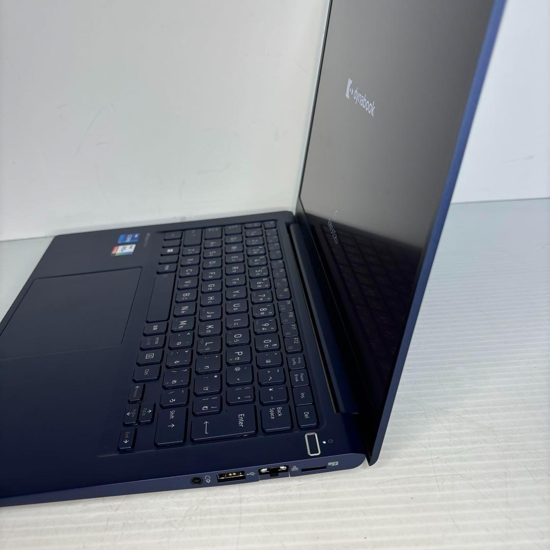 Core i7搭載 dynabook RZ/LVL W6RZLV7CBL 14型