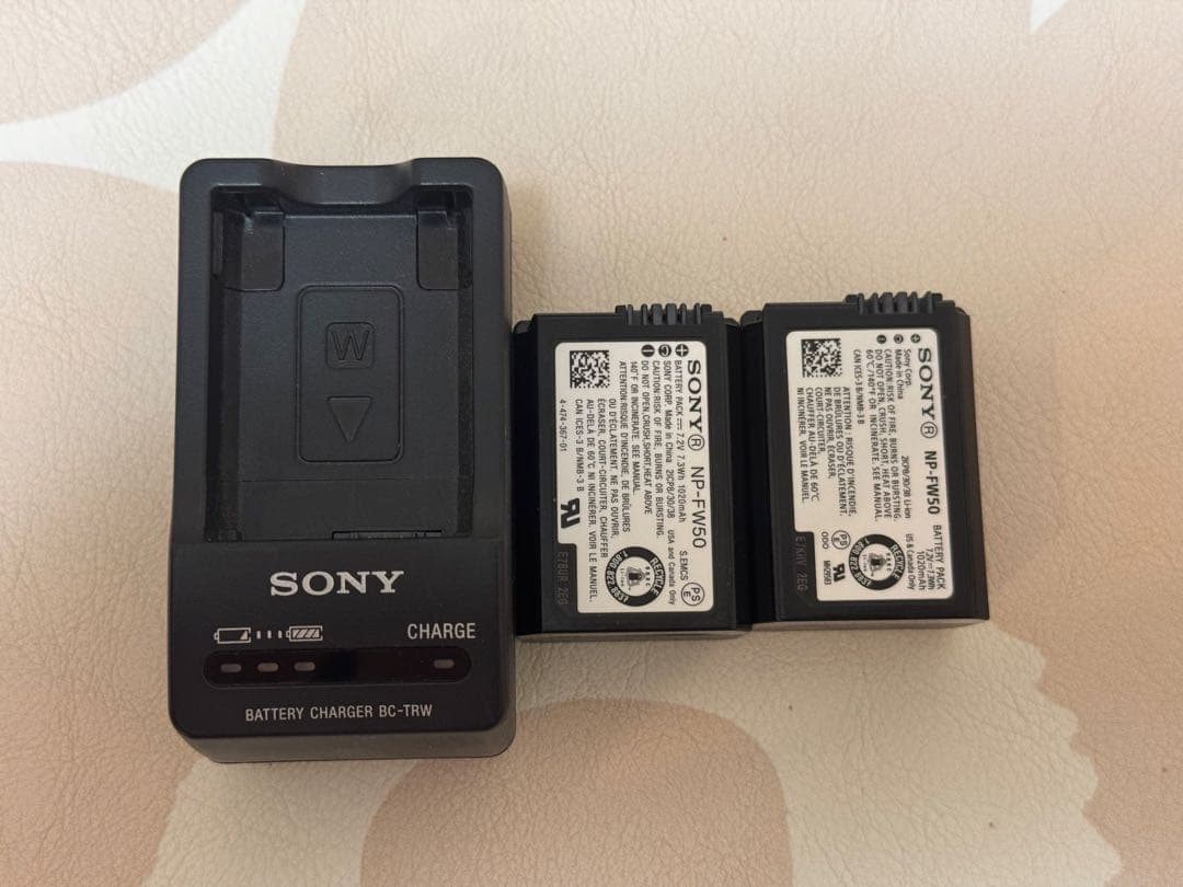 【美品】SONY α7 II ミラーレス一眼カメラ（バディーのみ)