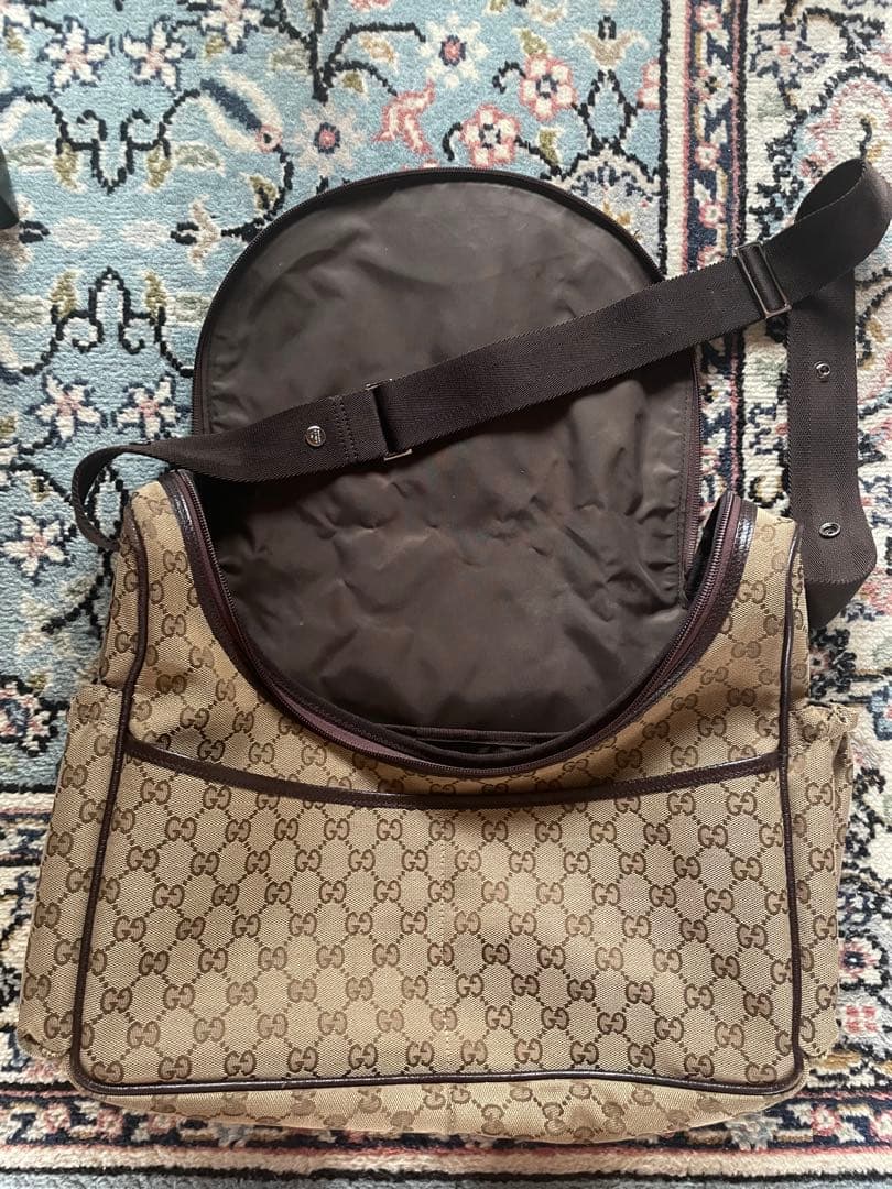 ラ*ア様 値下げ！極稀少！GUCCI ベージュ GGパターン マザーズバッグ