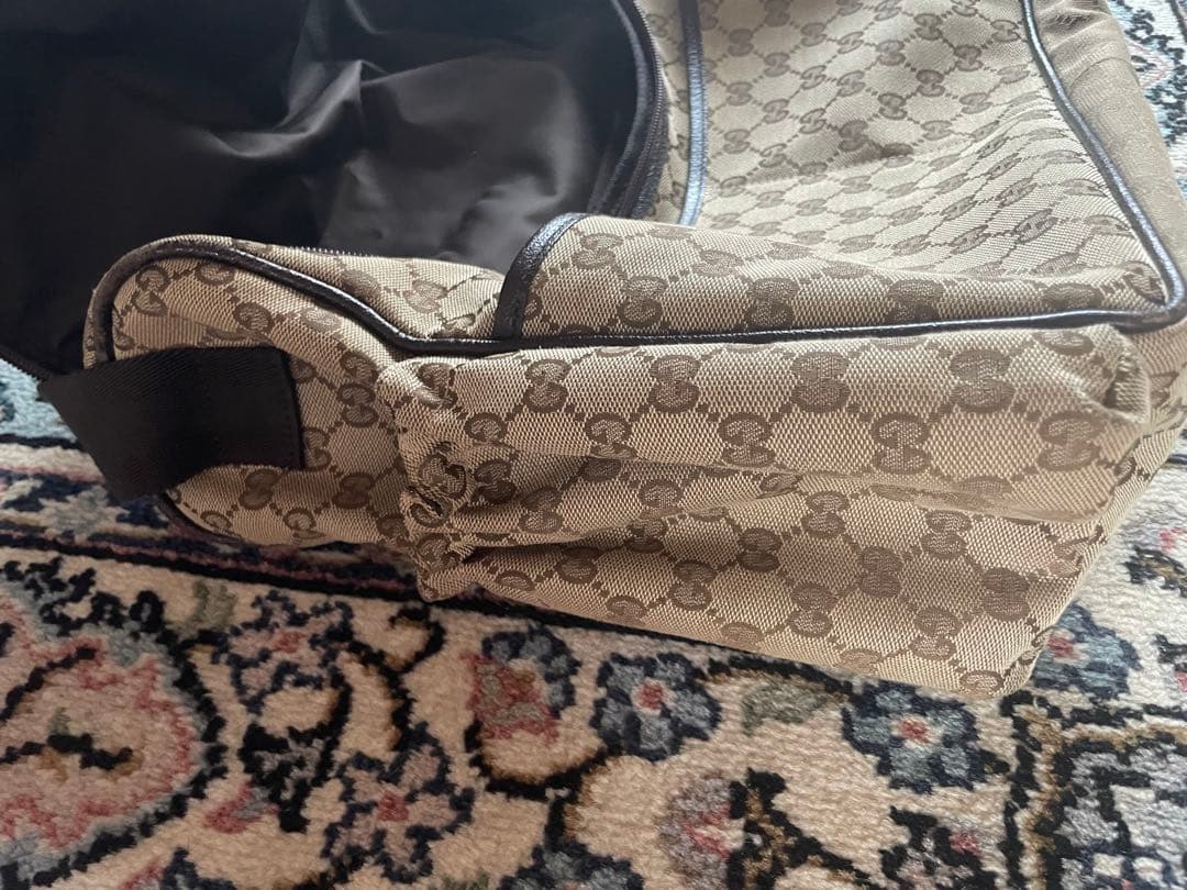 ラ*ア様 値下げ！極稀少！GUCCI ベージュ GGパターン マザーズバッグ