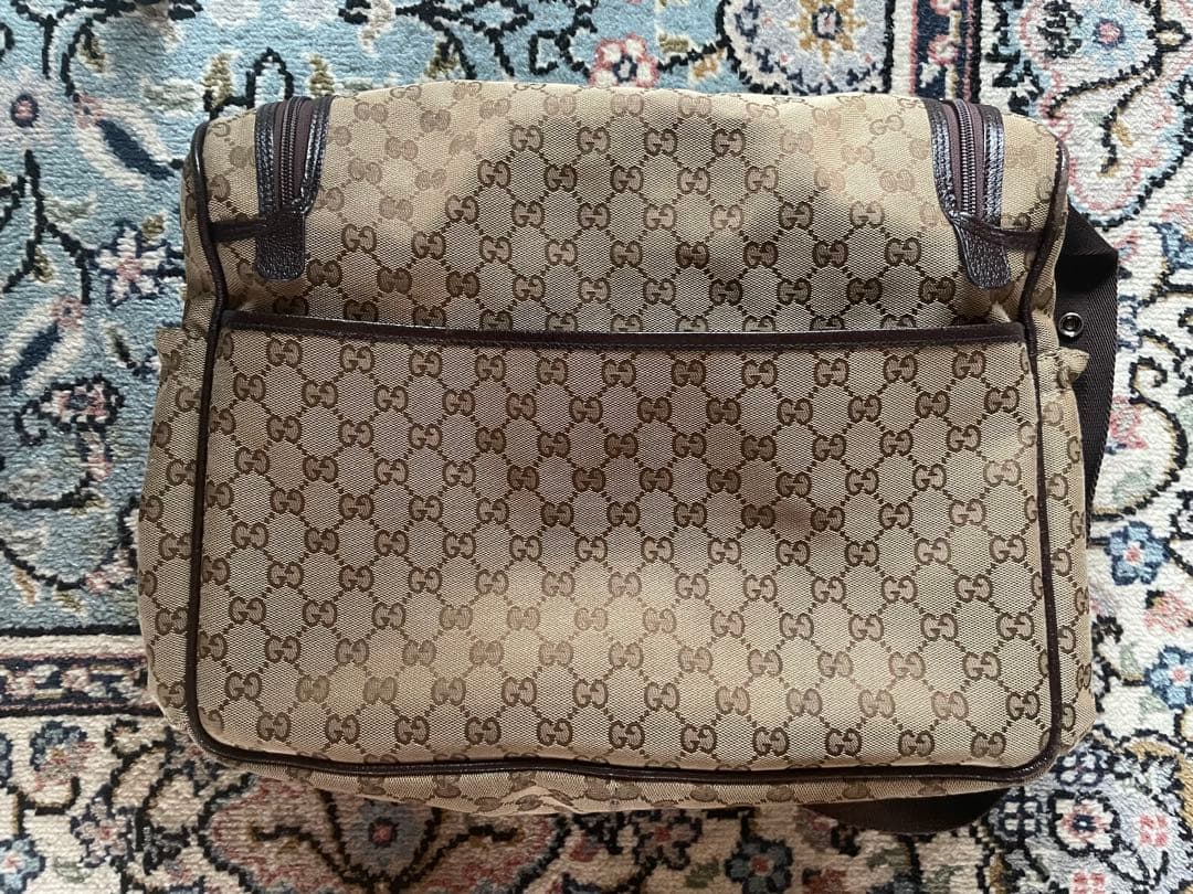 ラ*ア様 値下げ！極稀少！GUCCI ベージュ GGパターン マザーズバッグ