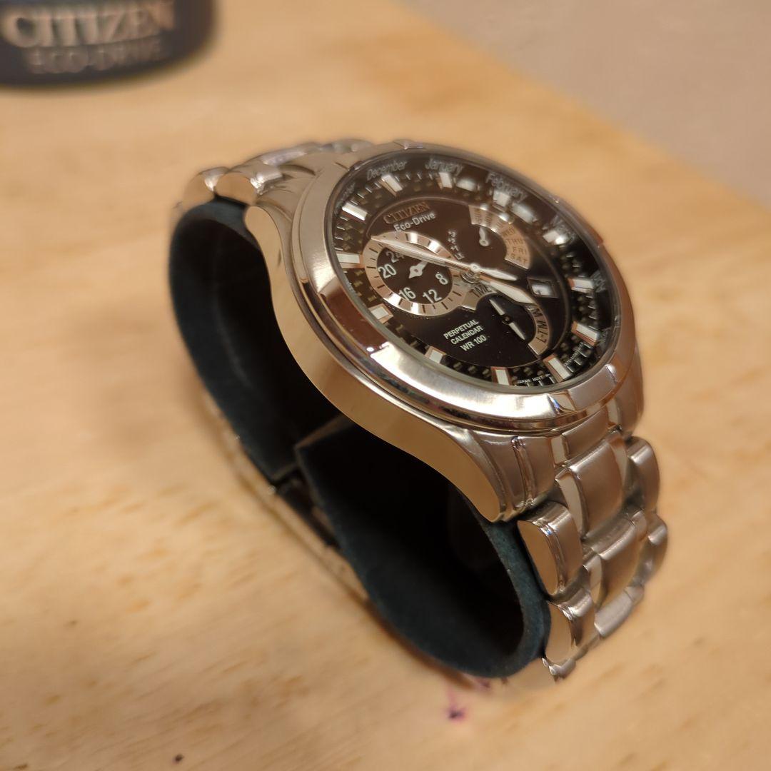 チ*ト様 CITIZEN　ソーラー　腕時計　Eco Drive CALIBRE